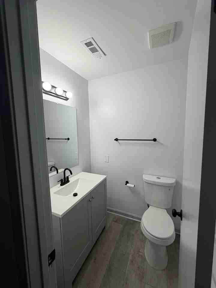 5451 Zachary Dr - Photo 4 of 10