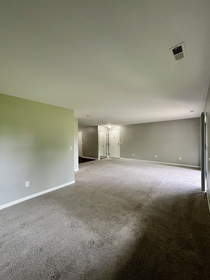 10244 Nancys Blvd #1 - Photo 4 of 19