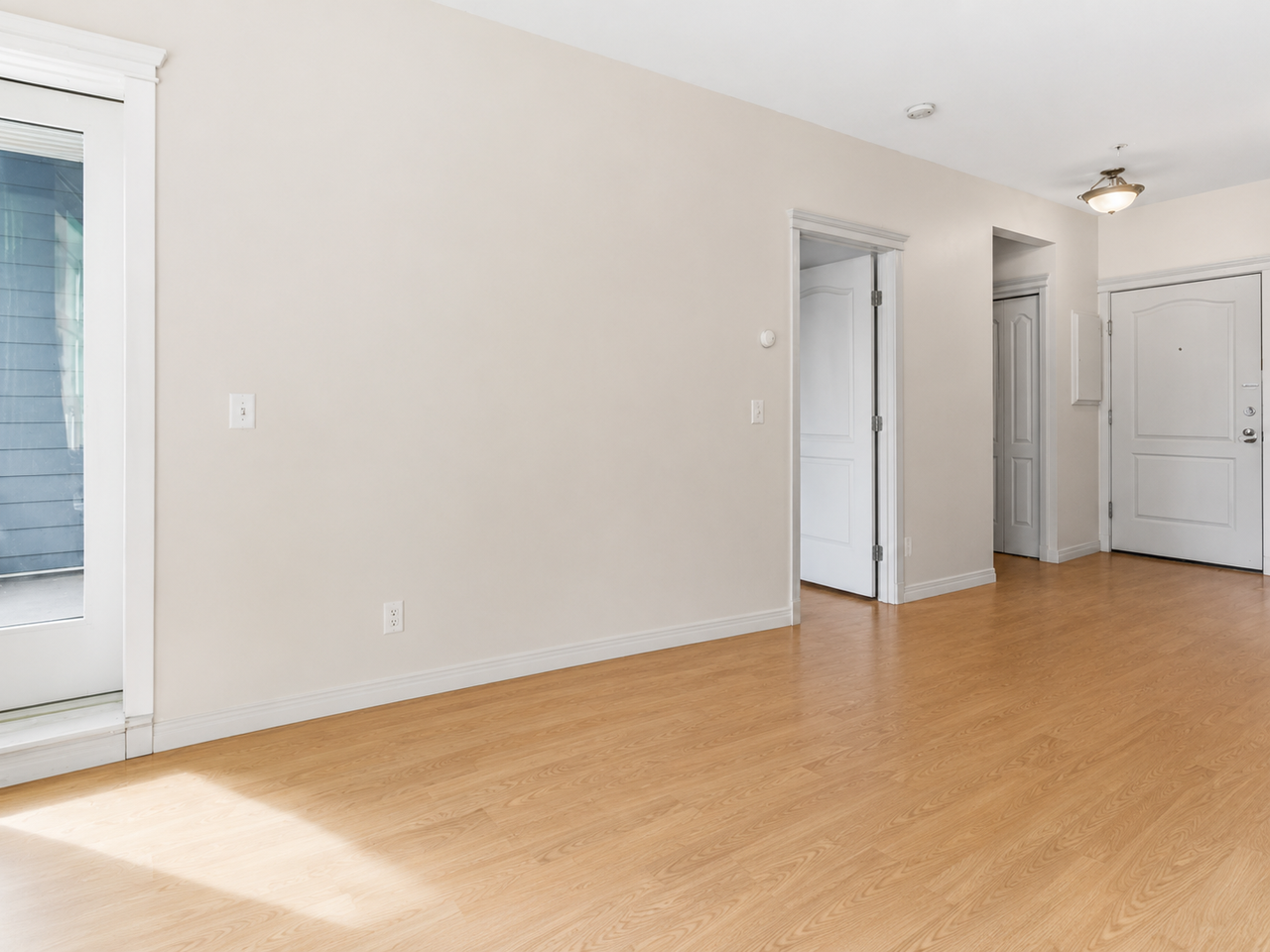 317, 333 Riverfront Ave SE #1 - Photo 7 of 13