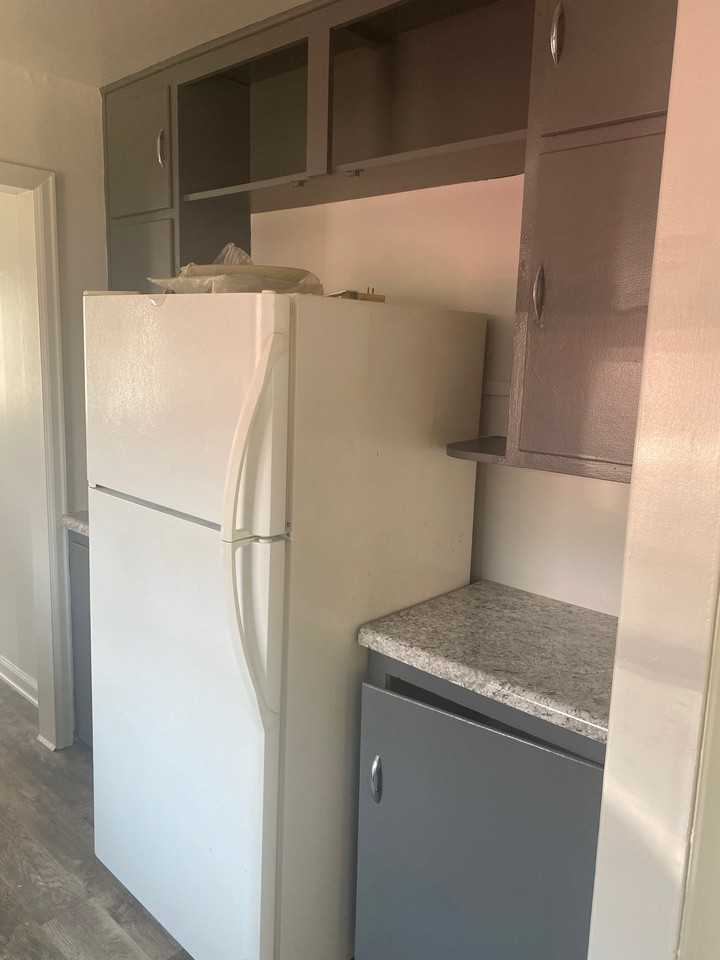 607 Morgan Ave #1 - Photo 5 of 12