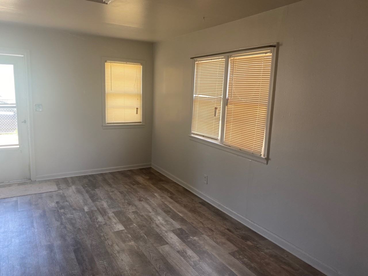 607 Morgan Ave #1 - Photo 7 of 12