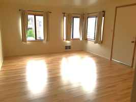featured image of 5409 Ivanhoe Pl Ne