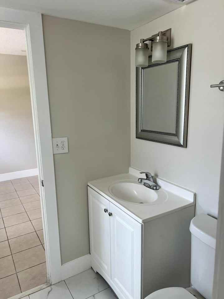 1800 Nw 4th Ave #3 - Photo 4 of 9