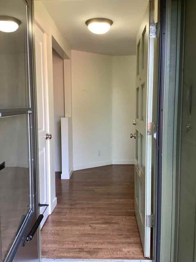 1740 Adkins St - Photo 6 of 28