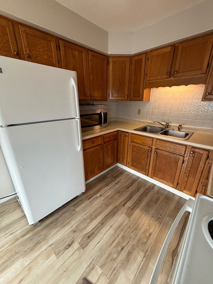 2610 N 21st St #3 - Photo 5 of 15