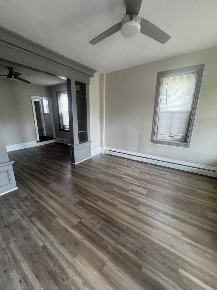 251 E Maple St #1 - Photo 3 of 15