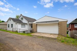 featured image of 1700 Beaver Rd #1