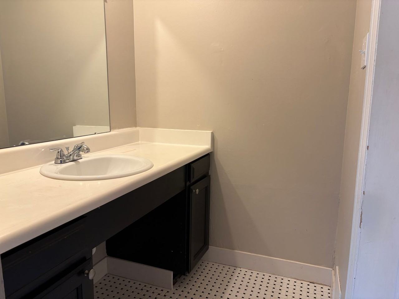 751 W Prentice Ave - Photo 7 of 13