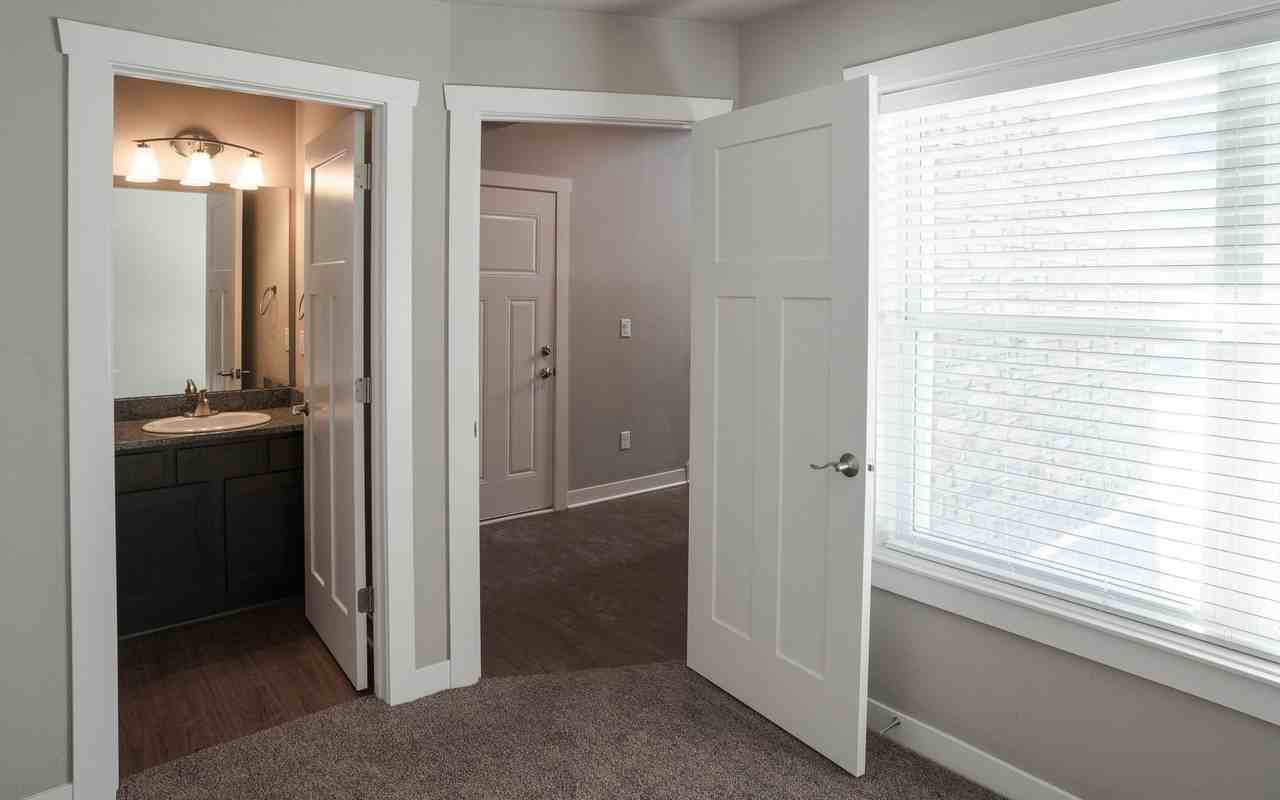 Ironwood Glen Townhomes - Photo 2 of 30