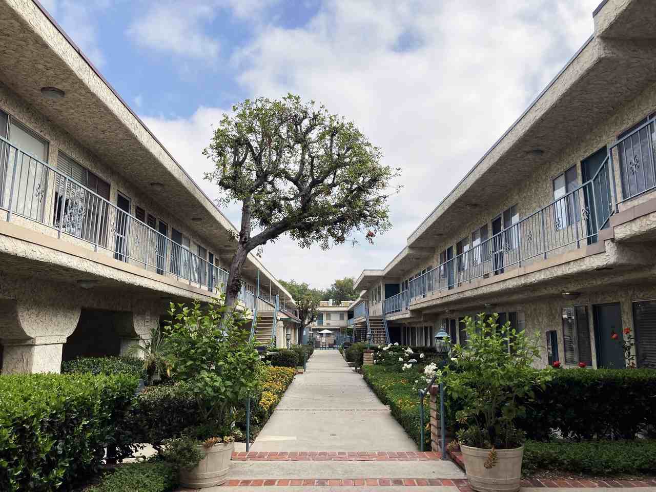 Collins Hacienda Apartments - Photo 4 of 7