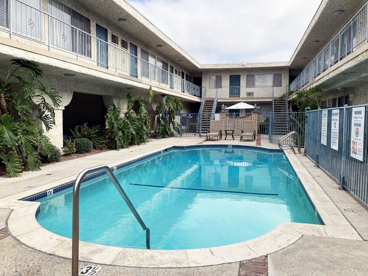 Collins Hacienda Apartments - Photo 7 of 7