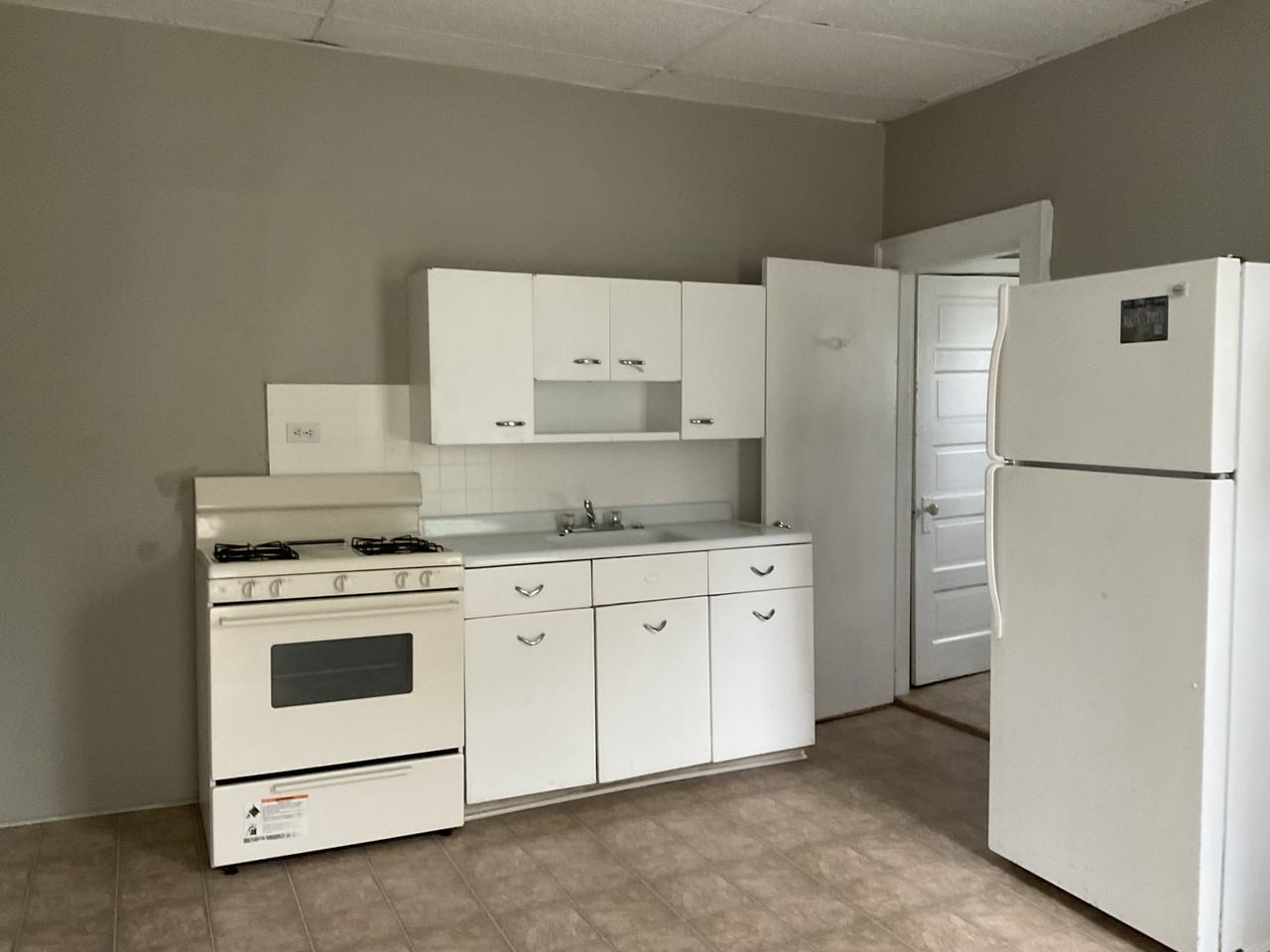 926 Columbia Ave #3 - Photo 5 of 6