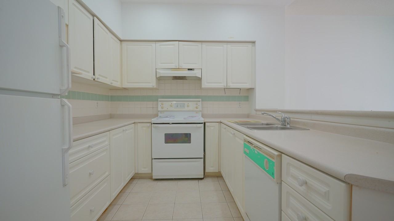 238 Townhouses #18 - Photo 6 of 20