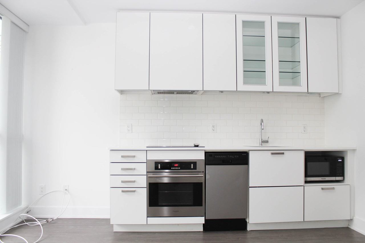 508 Downtown Condominium #709 - Photo 6 of 11
