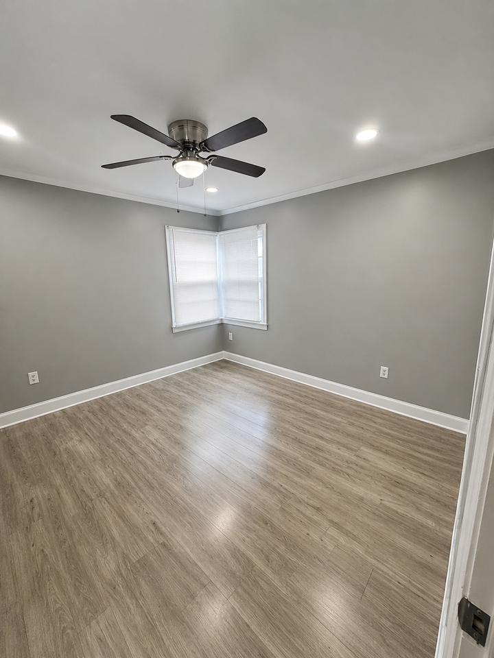 3318 Bessemer City Rd #1 - Photo 4 of 18