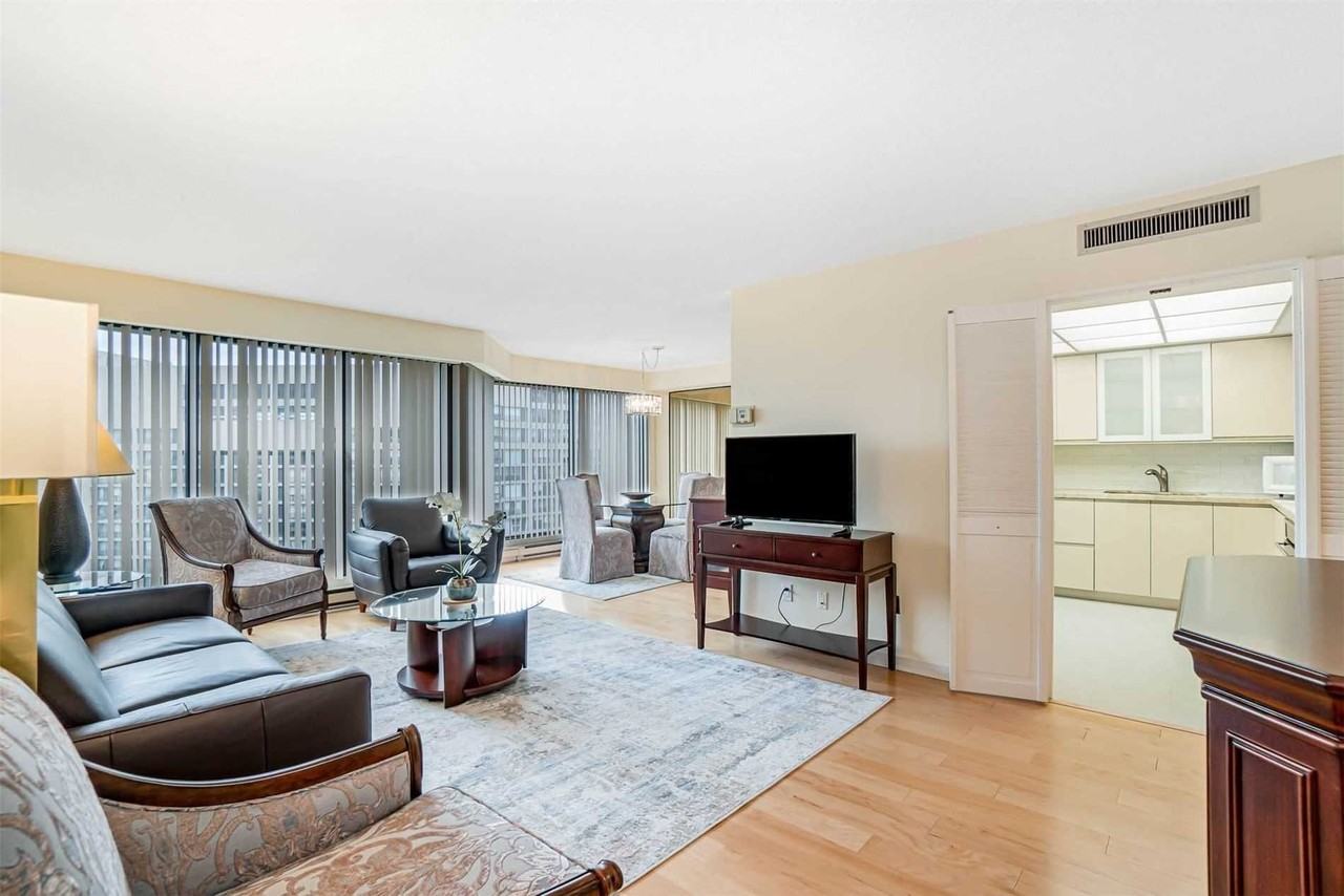 55 Harbourside #3315 - Photo 3 of 21