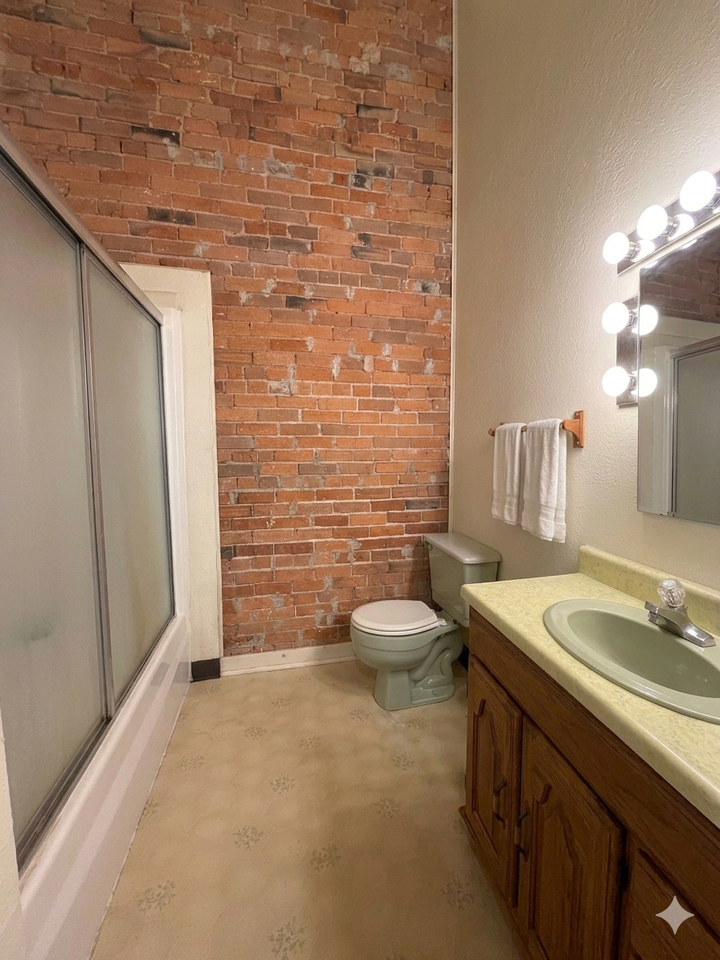 115 E Ivinson Ave #D - Photo 7 of 8