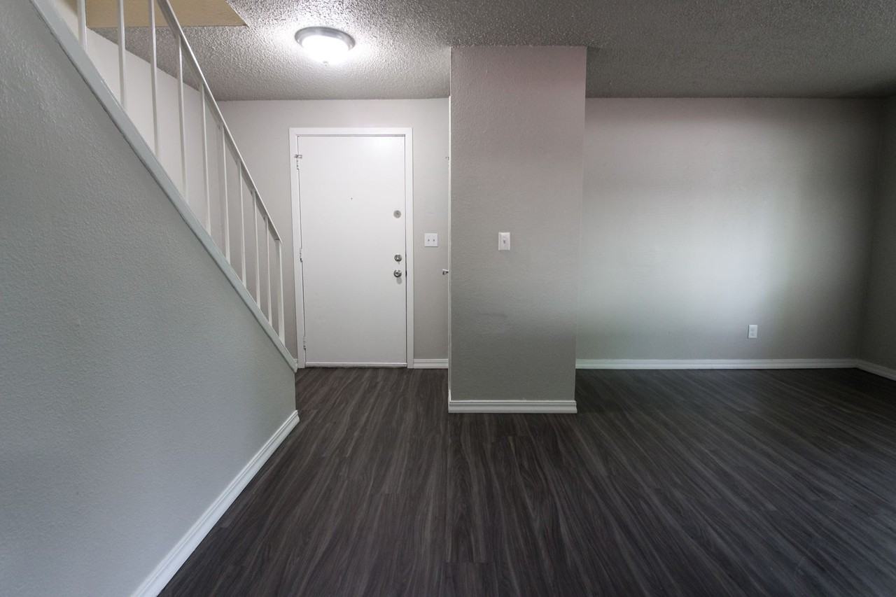 1543-1611 Salishan St SE - Photo 2 of 44