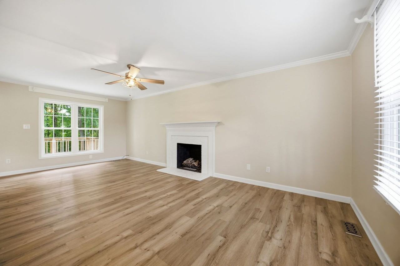 1000 Hornbuckle Ct - Photo 5 of 46