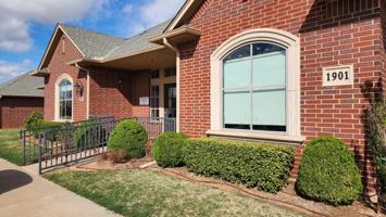 featured image of 1901 W 33rd St