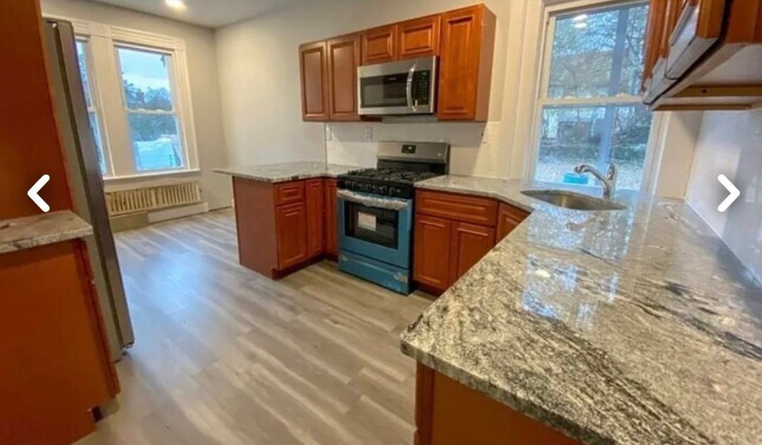 436 Cornelia St #A - Photo 3 of 6