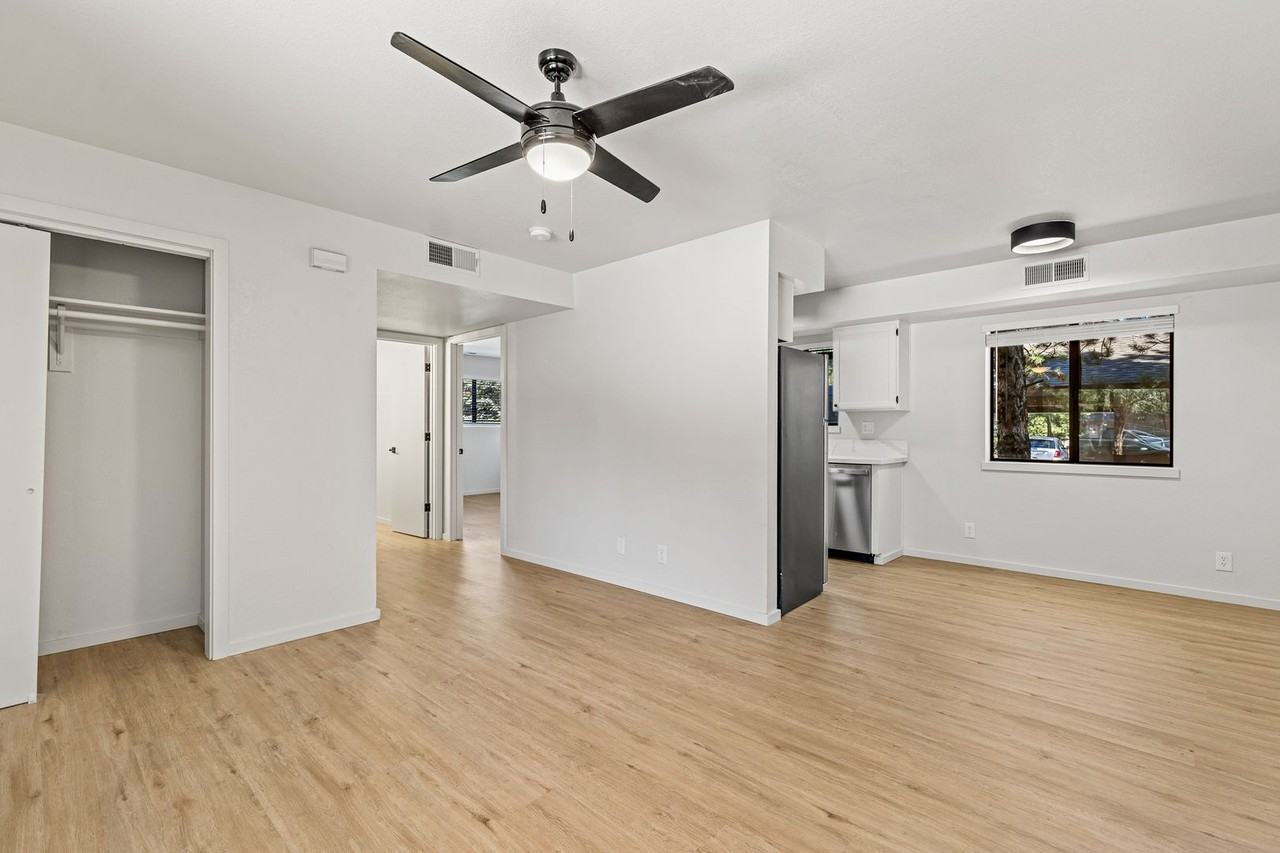3325 East Lockett Road - Photo 2 of 50