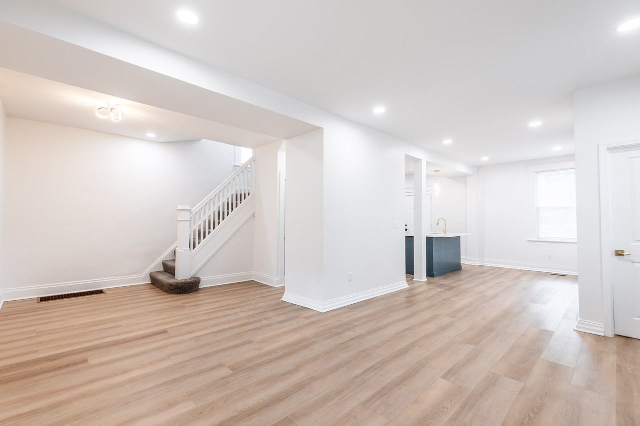 3862 Vine St #1 - Photo 5 of 32