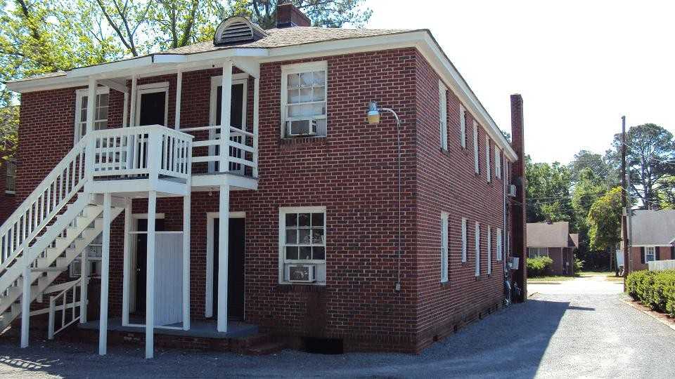 815 W Evans St Apt B #1 - Photo 2 of 3