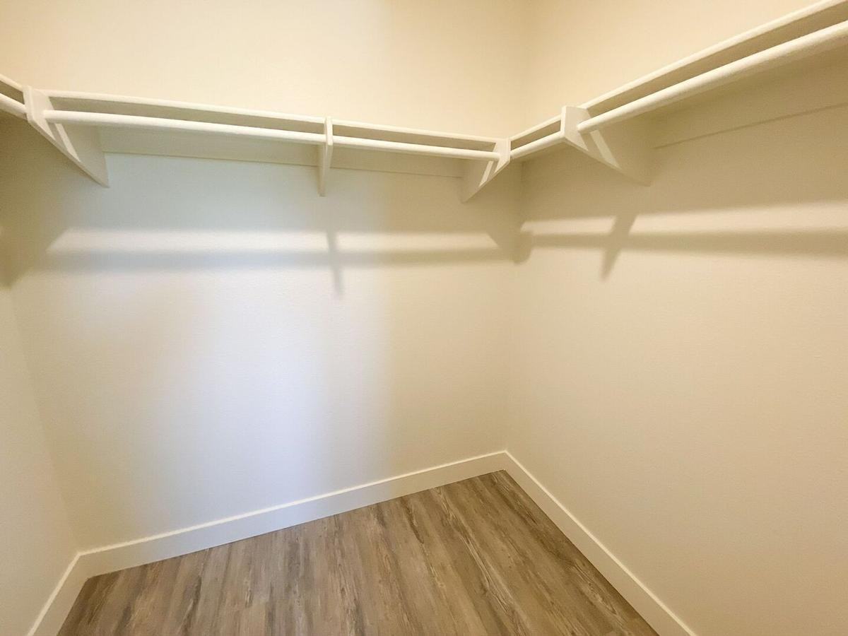 310 E Bradley Ave - Photo 6 of 29