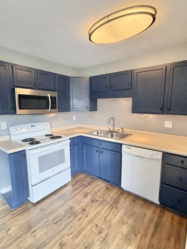 1601 Thistle Dr #1601 - Photo 3 of 21