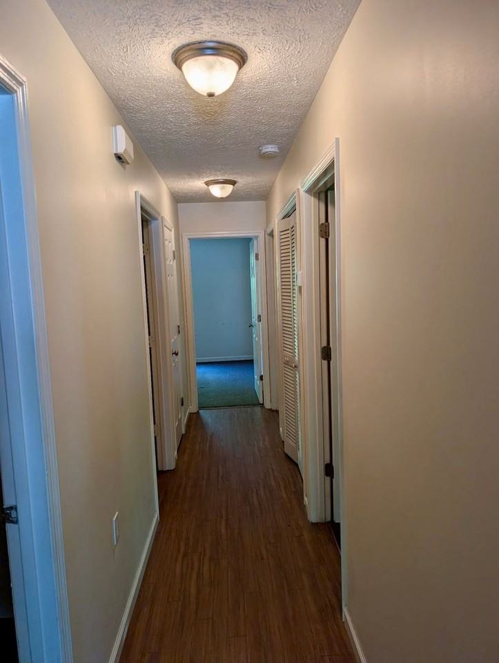 725 Sherman Ave #B - Photo 4 of 8
