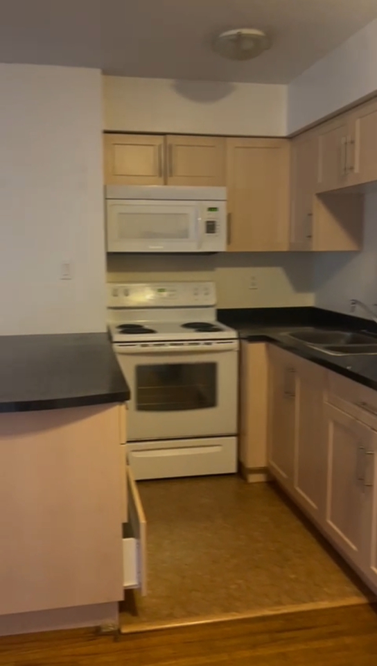 8623 Selkirk St #105 - Photo 3 of 6