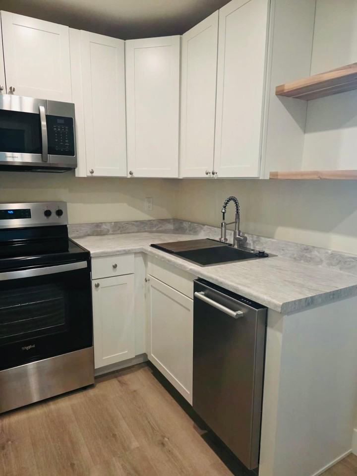 1121 Colorado Ave #1 - Photo 4 of 10