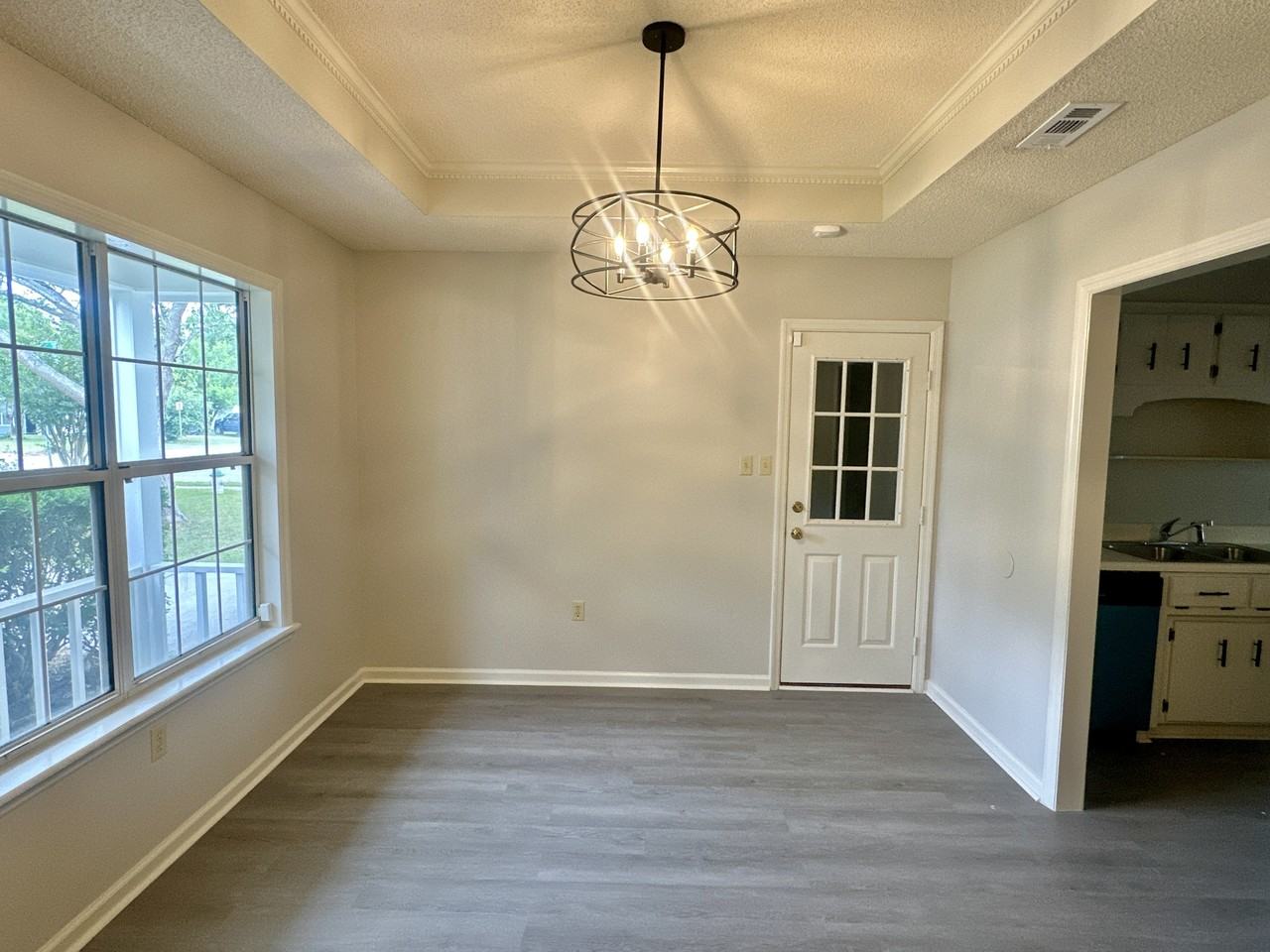 334 Sawgrass Dr #1 - Photo 2 of 24