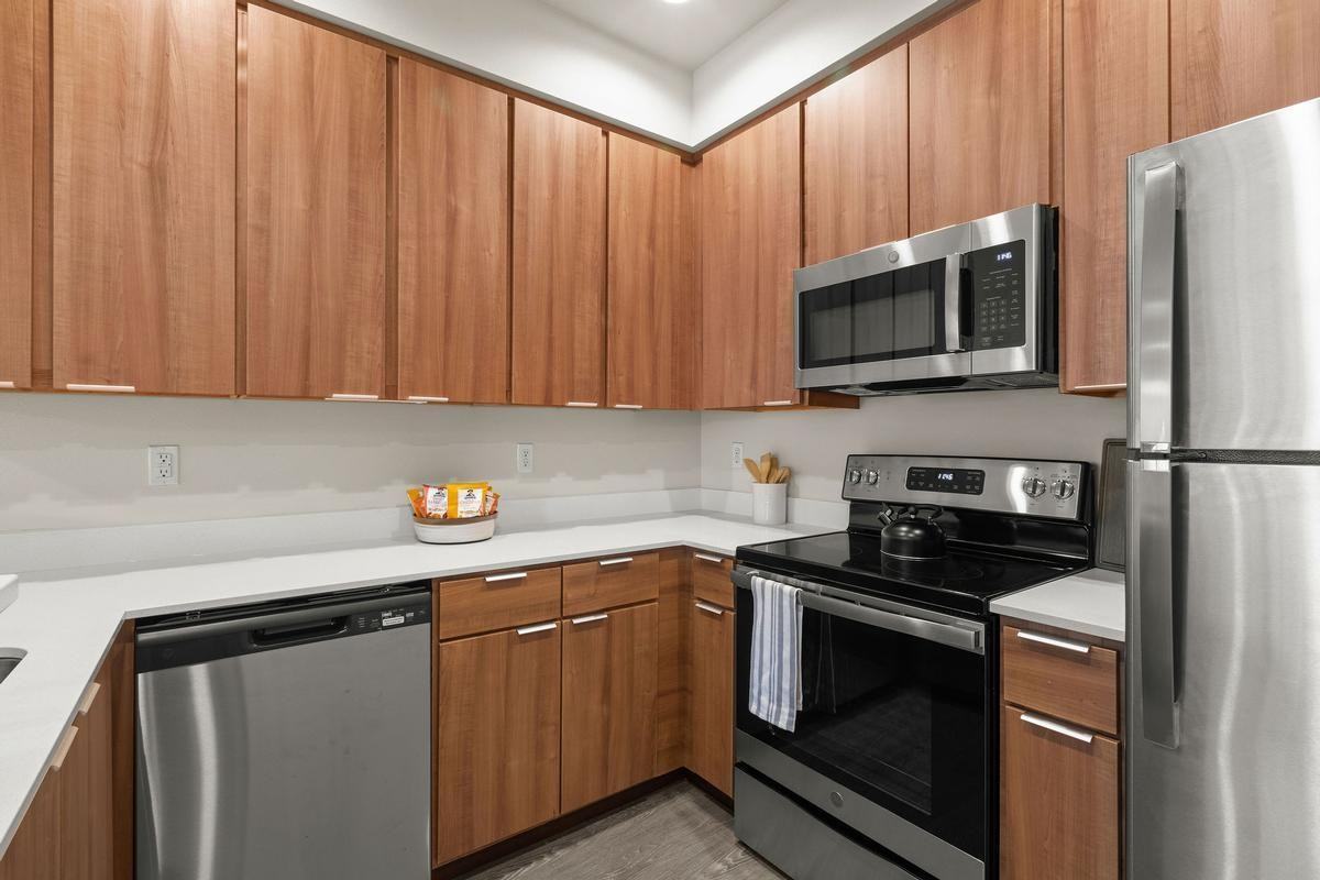 5402 141st St E - Photo 5 of 8
