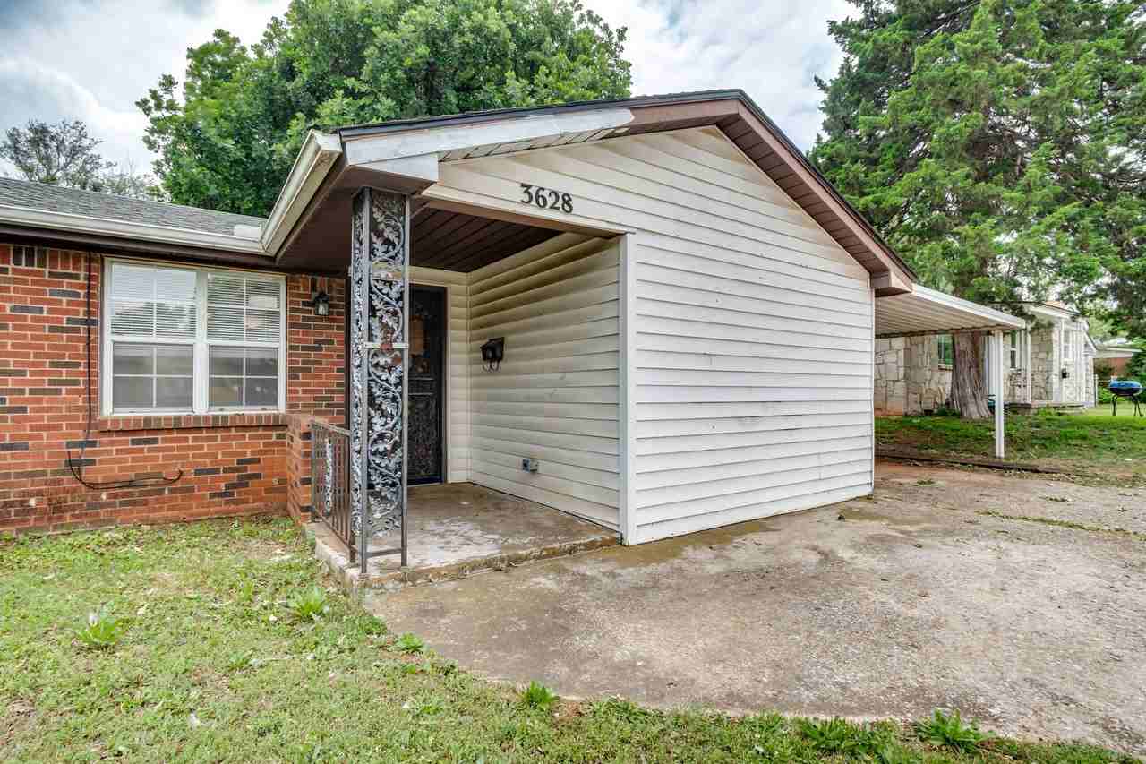 3628 Firethorn Dr - Photo 2 of 39