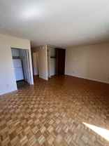800 Riddell Ave N #206 - Photo 1 of 1