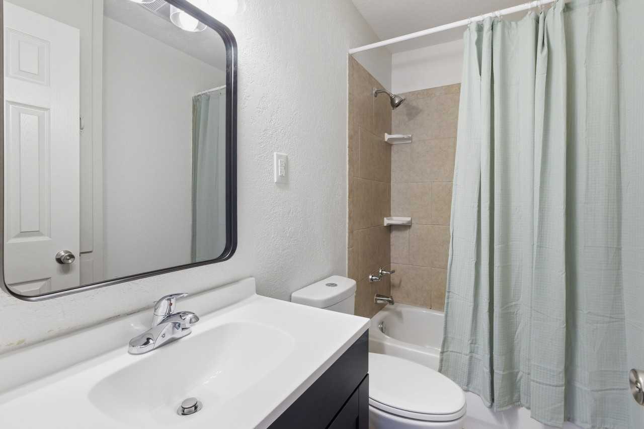 628 Urban St #1 - Photo 5 of 24