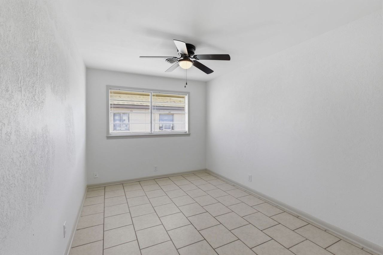 628 Urban St #1 - Photo 6 of 24