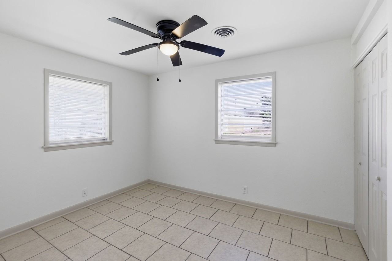 628 Urban St #1 - Photo 7 of 24