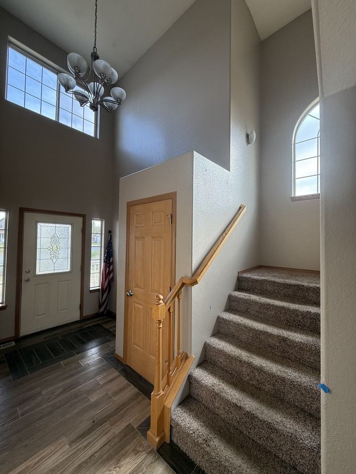 335 N Roy Cir #1 - Photo 5 of 18