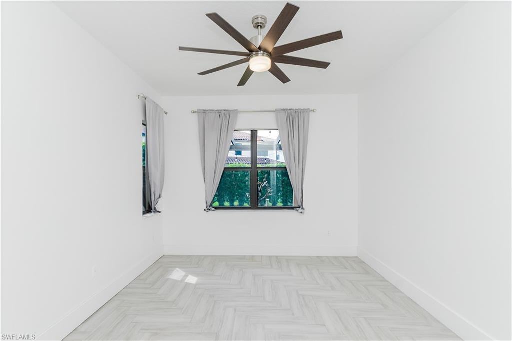 5360 Brin Way - Photo 6 of 36