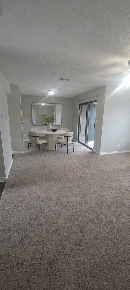 208 Northcross St - Photo 2 of 13