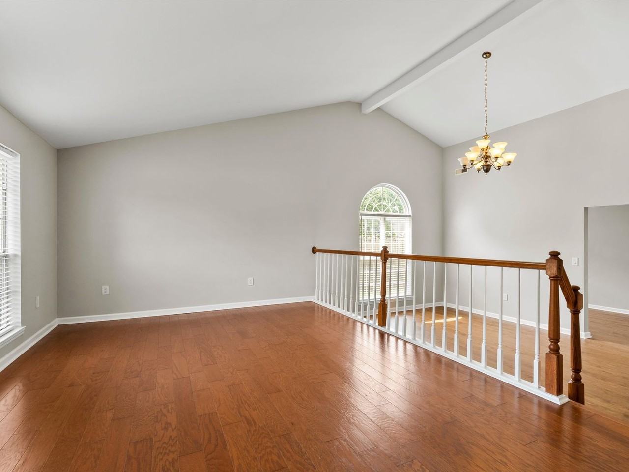 106 Champions Green Dr - Photo 5 of 28
