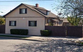 featured image of 2912 E 8th St