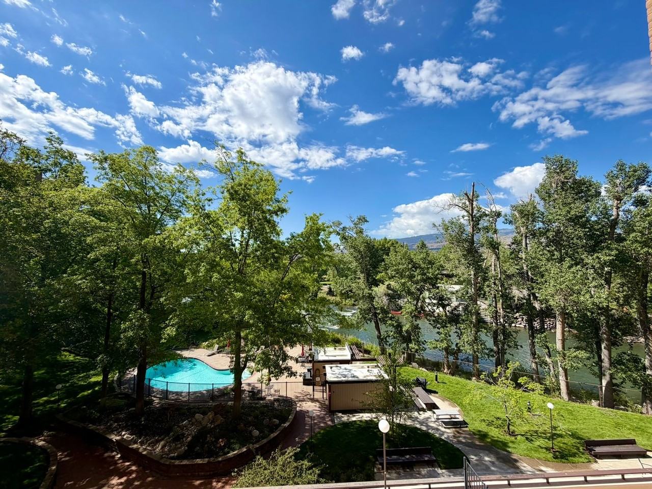 1200 Riverside Dr #1280