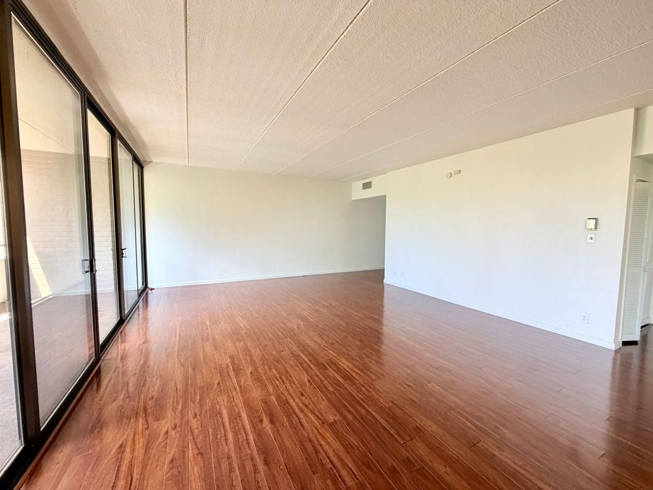 1200 Riverside Dr #1280 - Photo 3 of 19