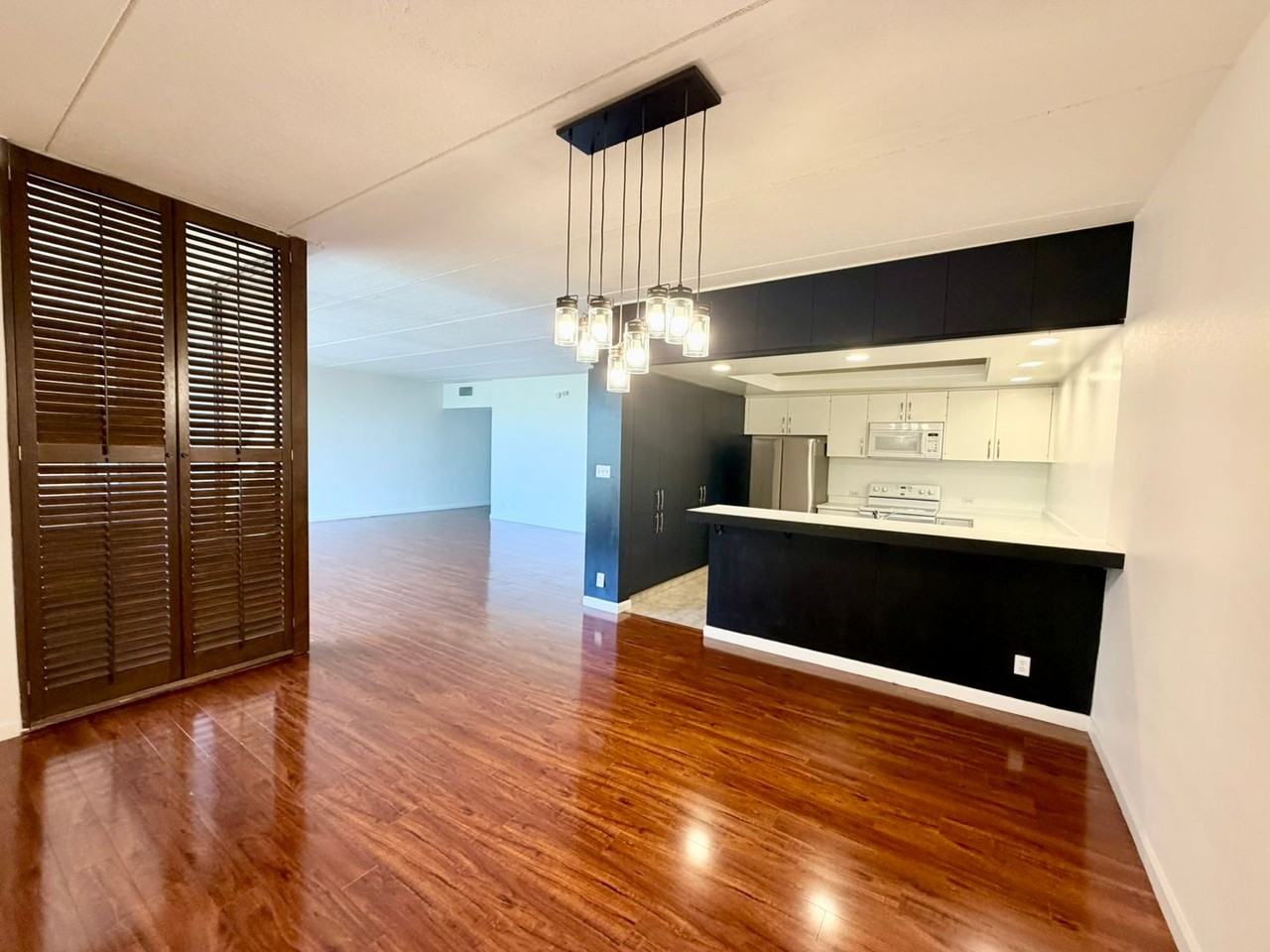 1200 Riverside Dr #1280 - Photo 4 of 19