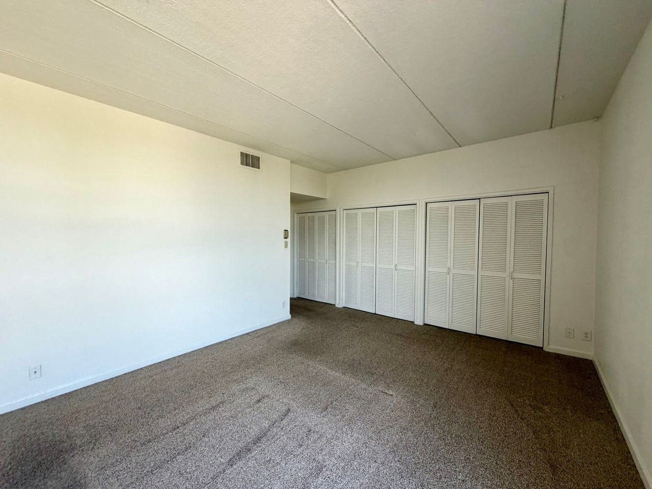 1200 Riverside Dr #1280 - Photo 6 of 19