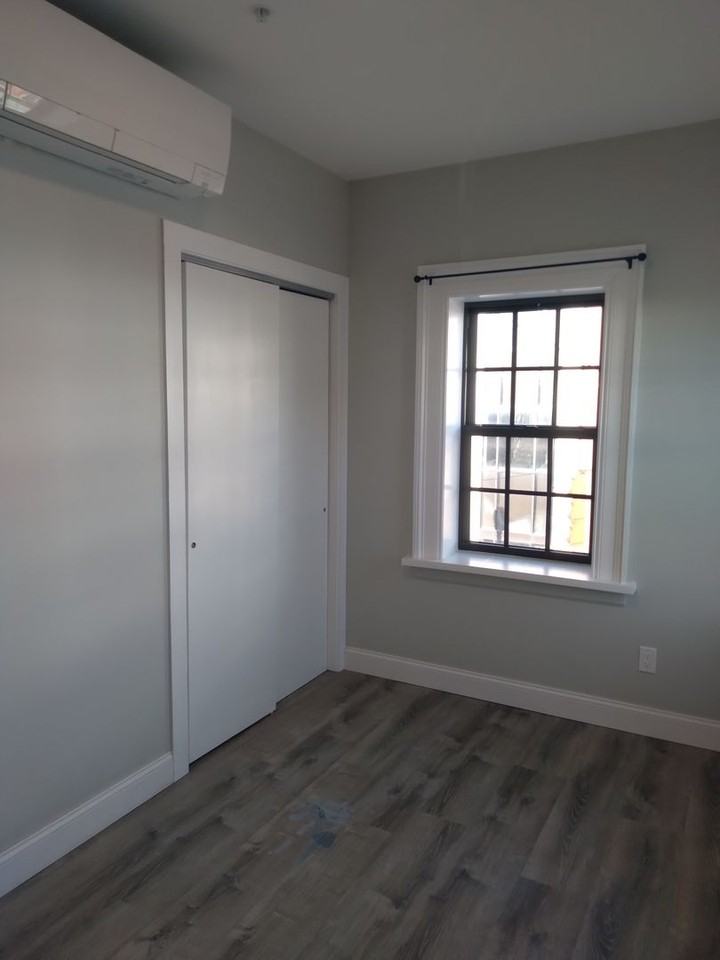 140 Hamilton St - Photo 3 of 22